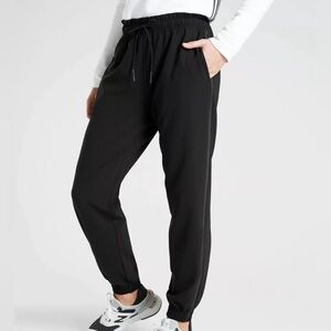 Athleta Black Metropolis Jogger